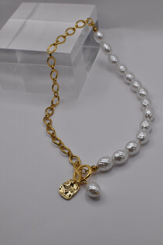 Everly Necklace