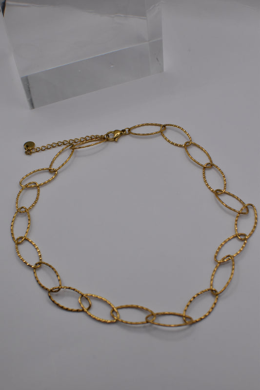 Mia Choker
