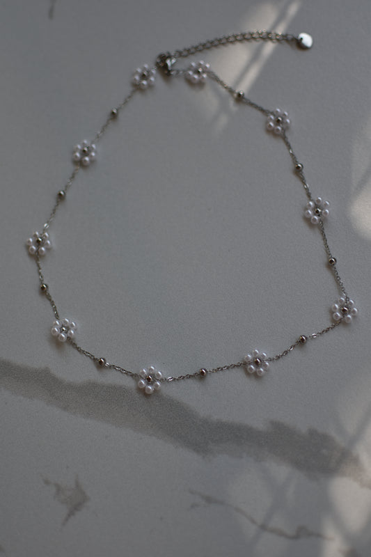 Fleur Necklace choker
