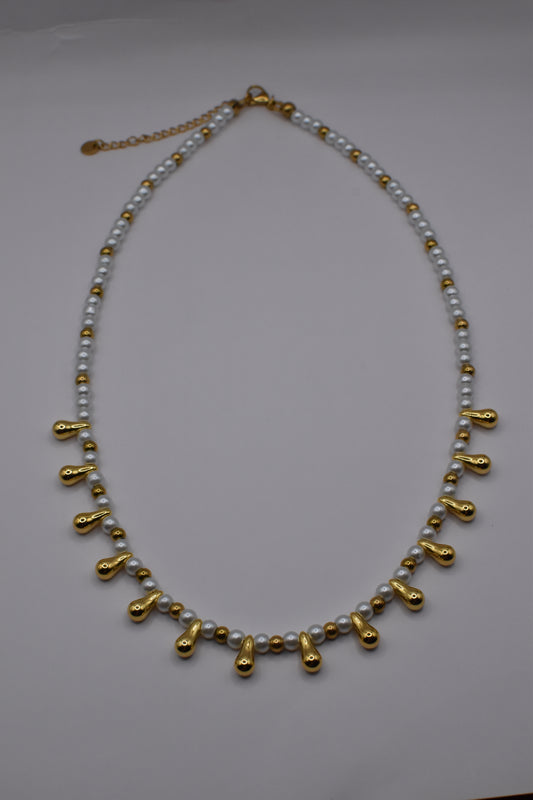 Drop Peal Necklace