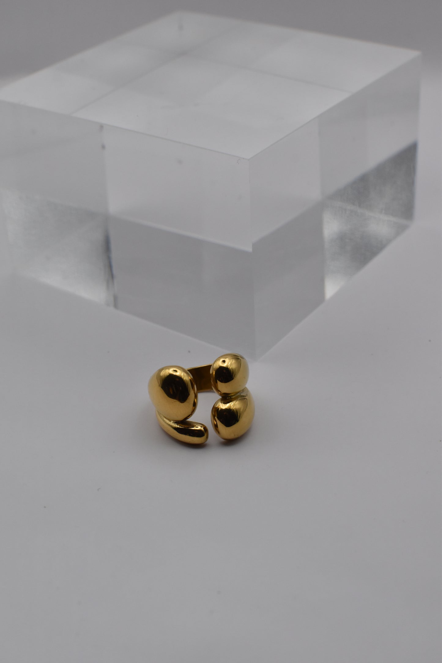 Glossy Gold Ring