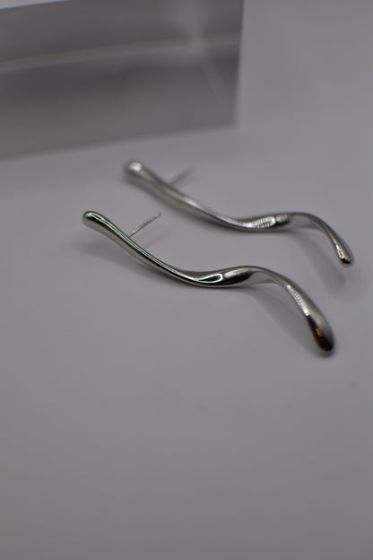Curved Lines Silver