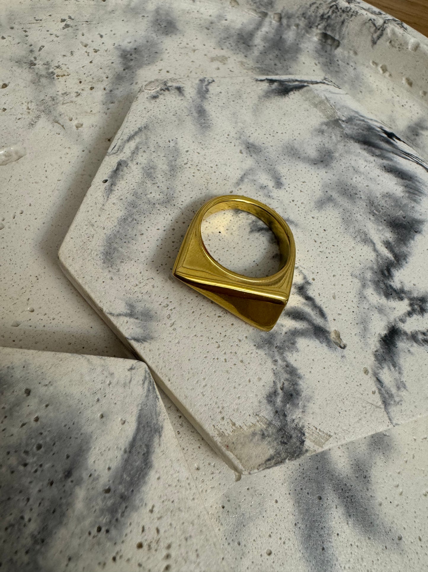 Iris Gold Ring