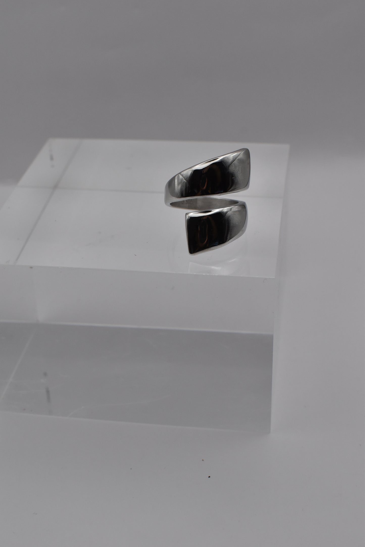 Hug Silver Ring