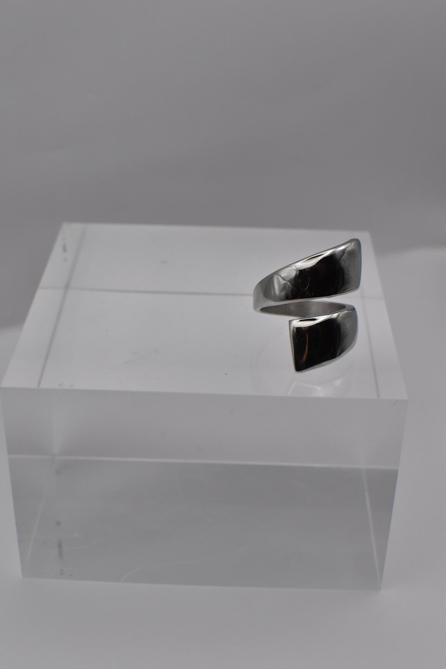 Hug Silver Ring