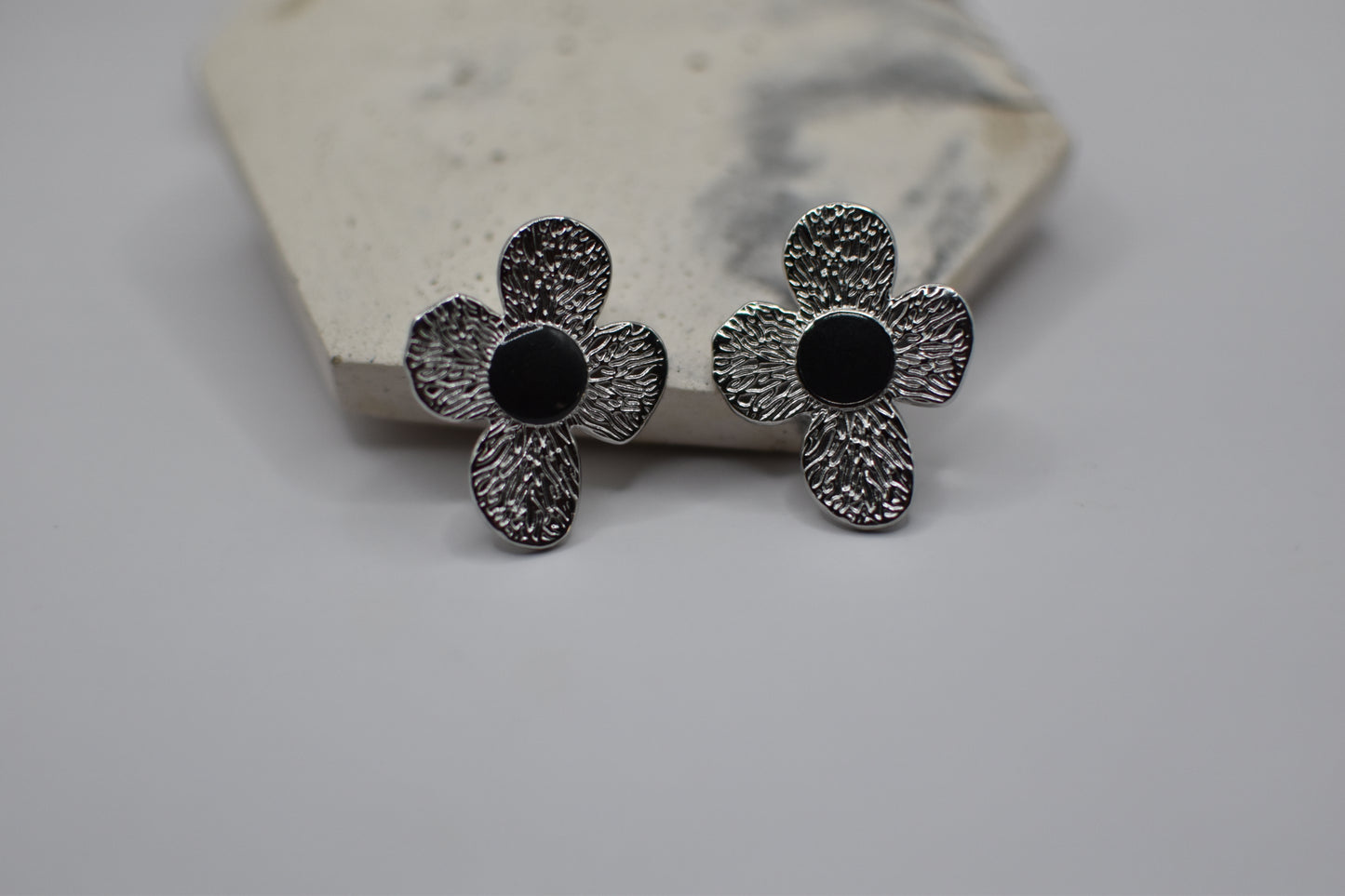 Silver Black Daisy Earrings