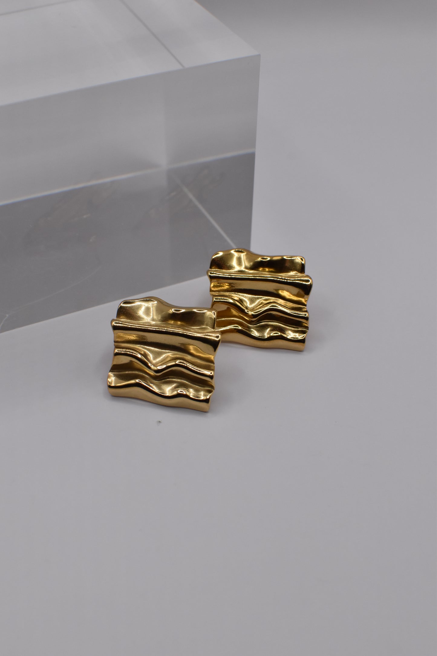 Lines Gold Earrings