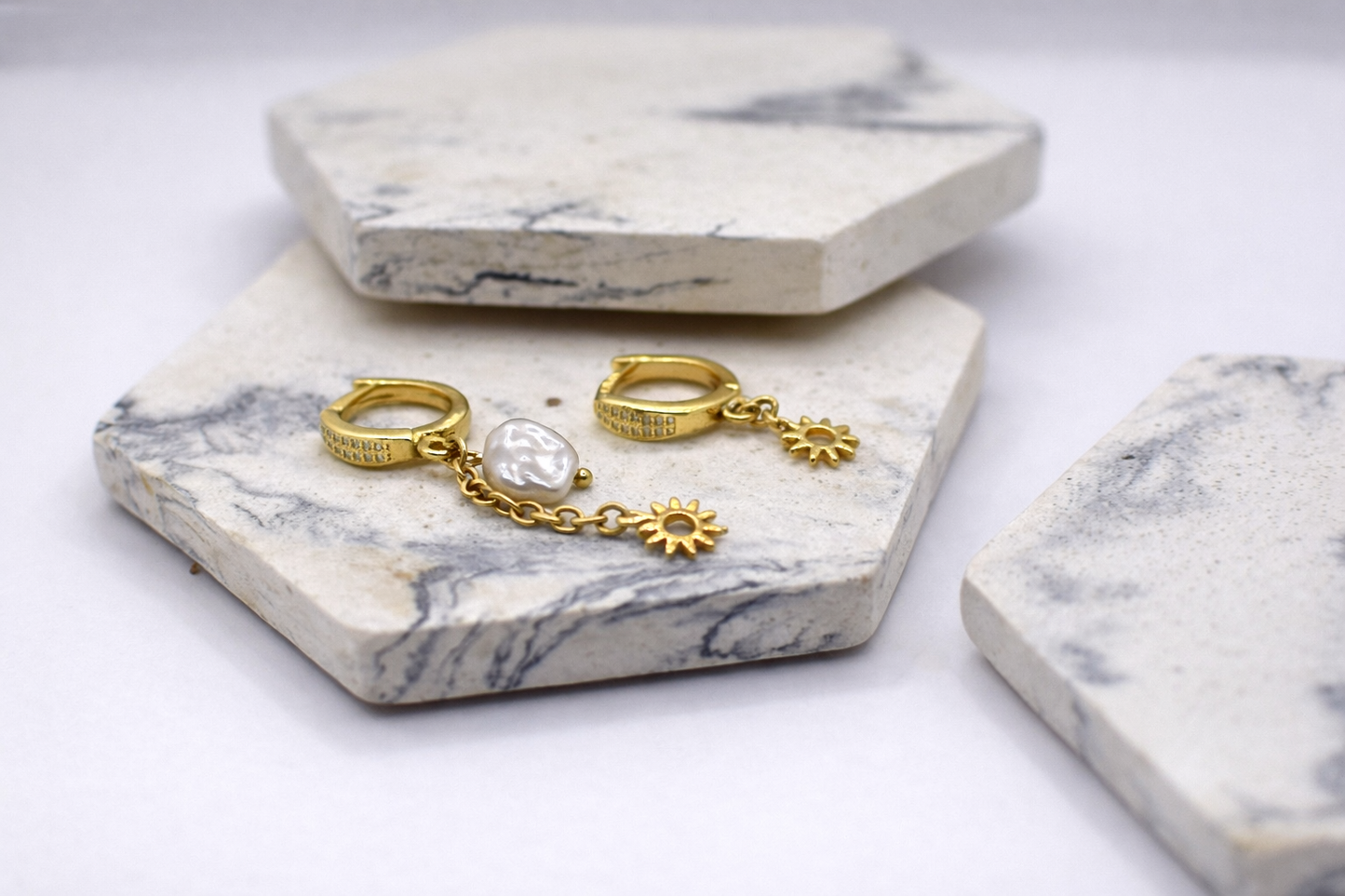 Solar Pearl Earrings